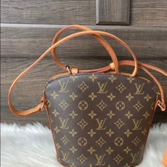 Drouot Crossbody/Shoulder bag
Date code: VI0091
Made in France 🇫🇷 - Picture 3 of 16